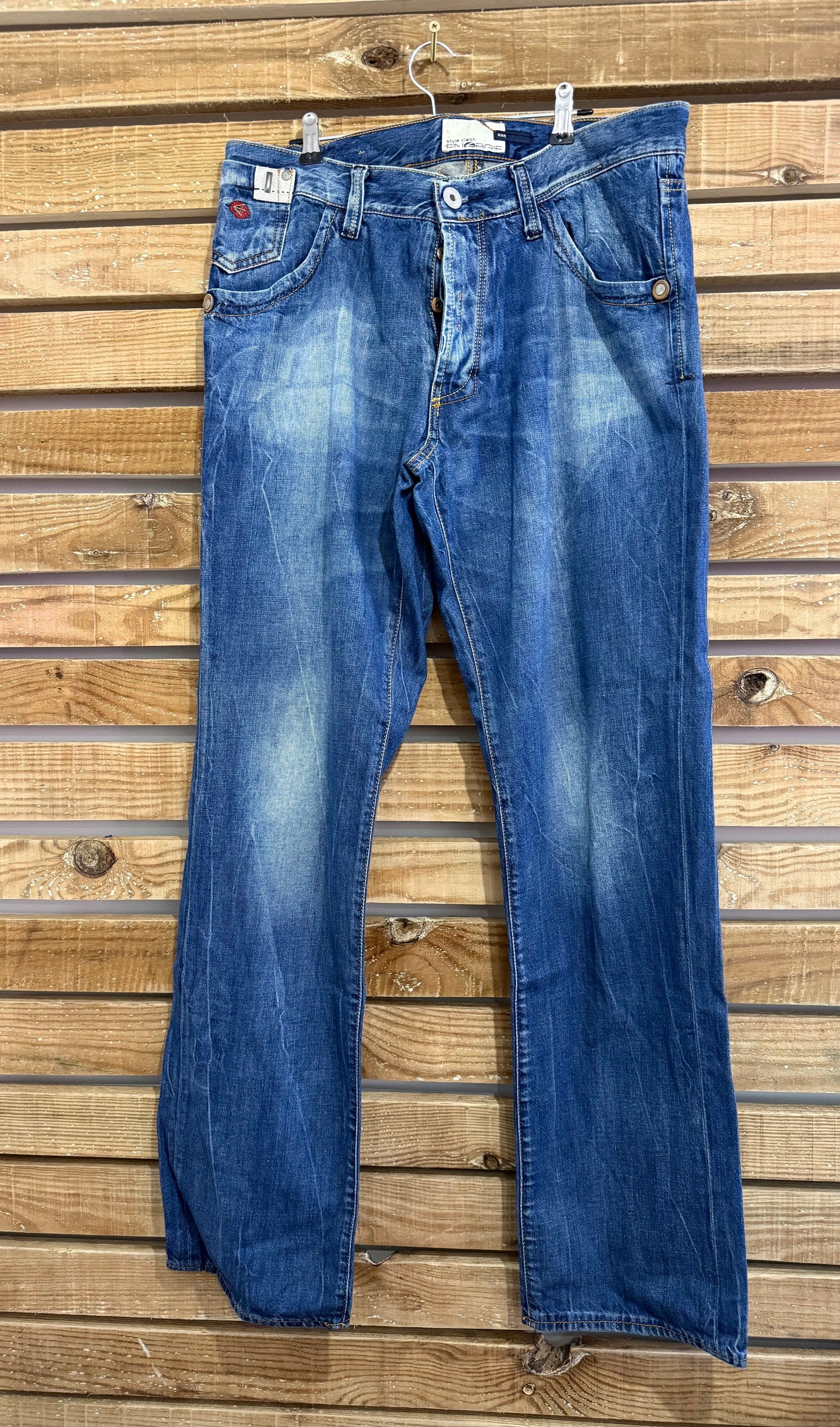 Vintage Y2K Energie stonewash jeans. Waist: 34” Leg: 34”