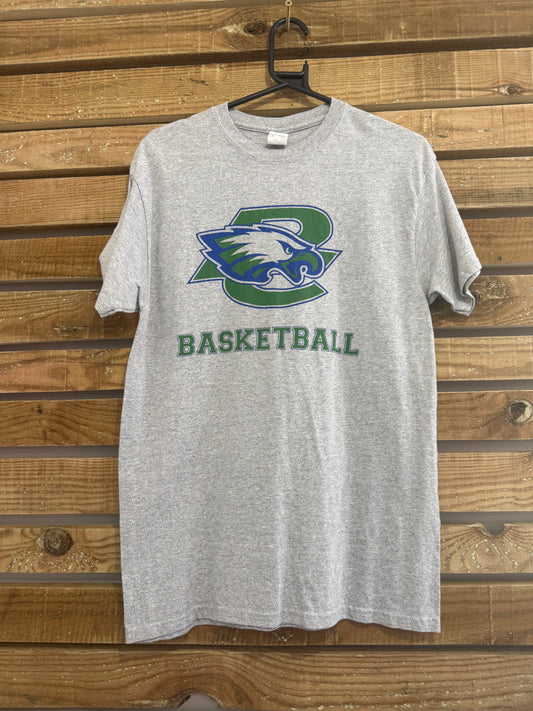 Vintage 90s Basketball USA American spell-out t-shirt. Size Medium