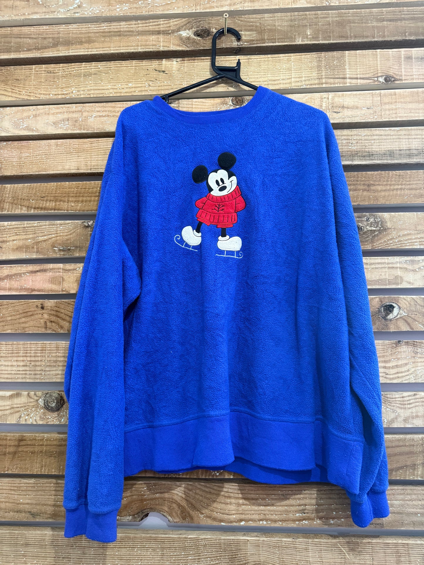 Vintage RARE 90s Disney Mickey Mouse Christmas embroidered sweater. USA. Size XL.