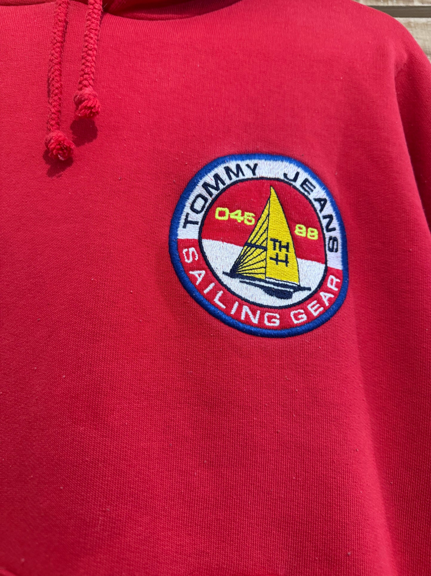 Vintage Y2K Tommy Hilfiger sailing Spell-out logo hoodie/ hooded sweater.