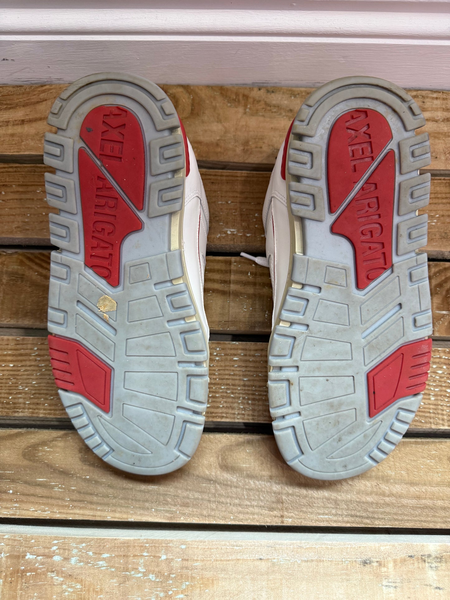 Axel Arigato area lo trainers/ sneakers. UK6.5. EU40