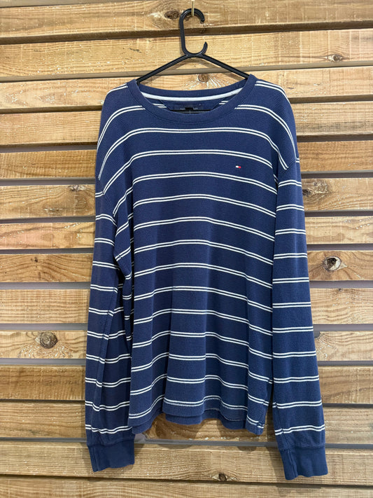Vintage 90s Tommy Hilfiger jumper/ sweater. Blue. Size XL