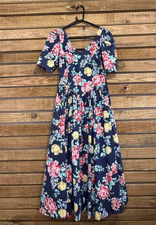 Vintage 80s Laura Ashley dress. Prom/ summer. Deadstock. Cottage core.