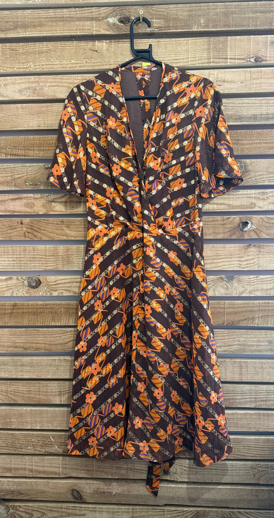 Vintage 60s/70s floral Dress. Mod/ hippy/ flower power. Size 12-14