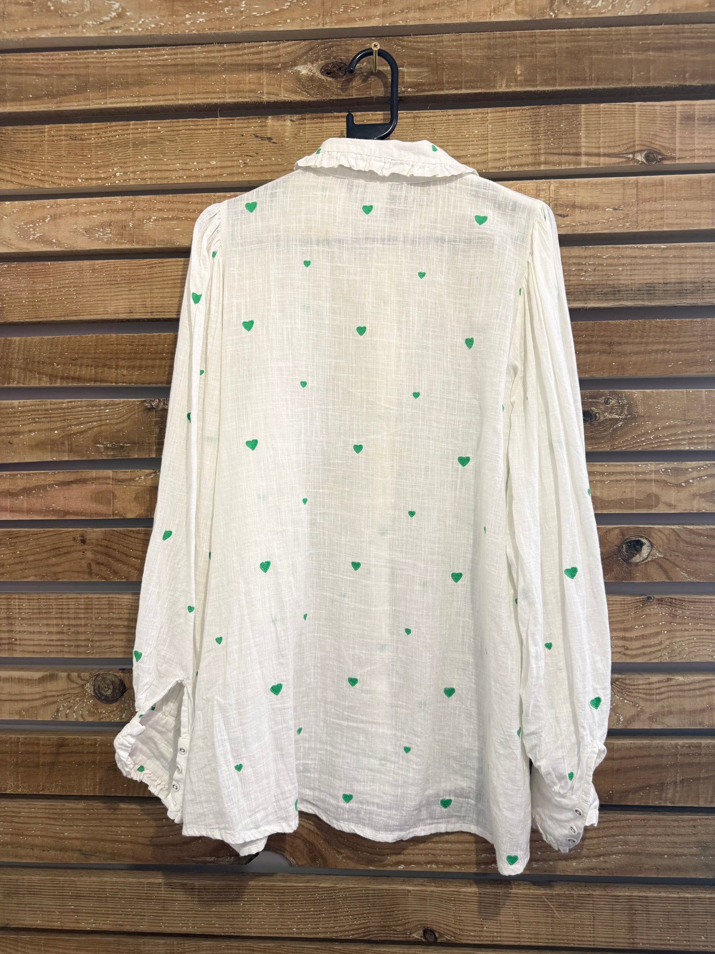 YAS linen heart scalloped collar button up blouse/ shirt. Size Medium.