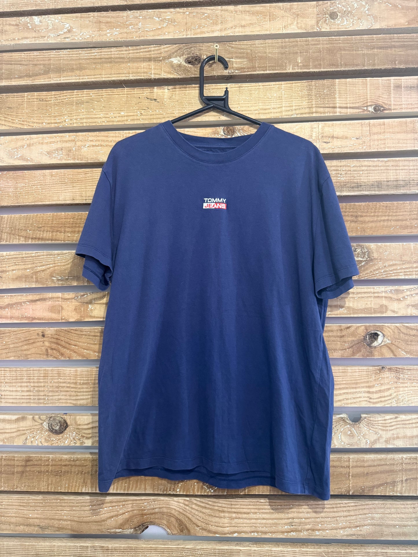 Vintage Y2K Tommy Hilfiger embroidered logo T-shirt. Size Large.