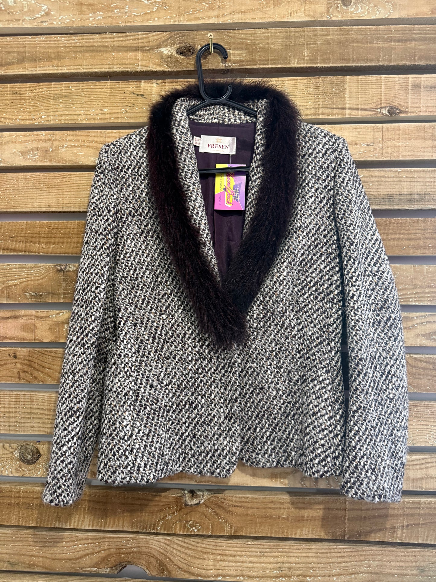 Vintage 80s Tweed Jacket with fur collar. Size UK12