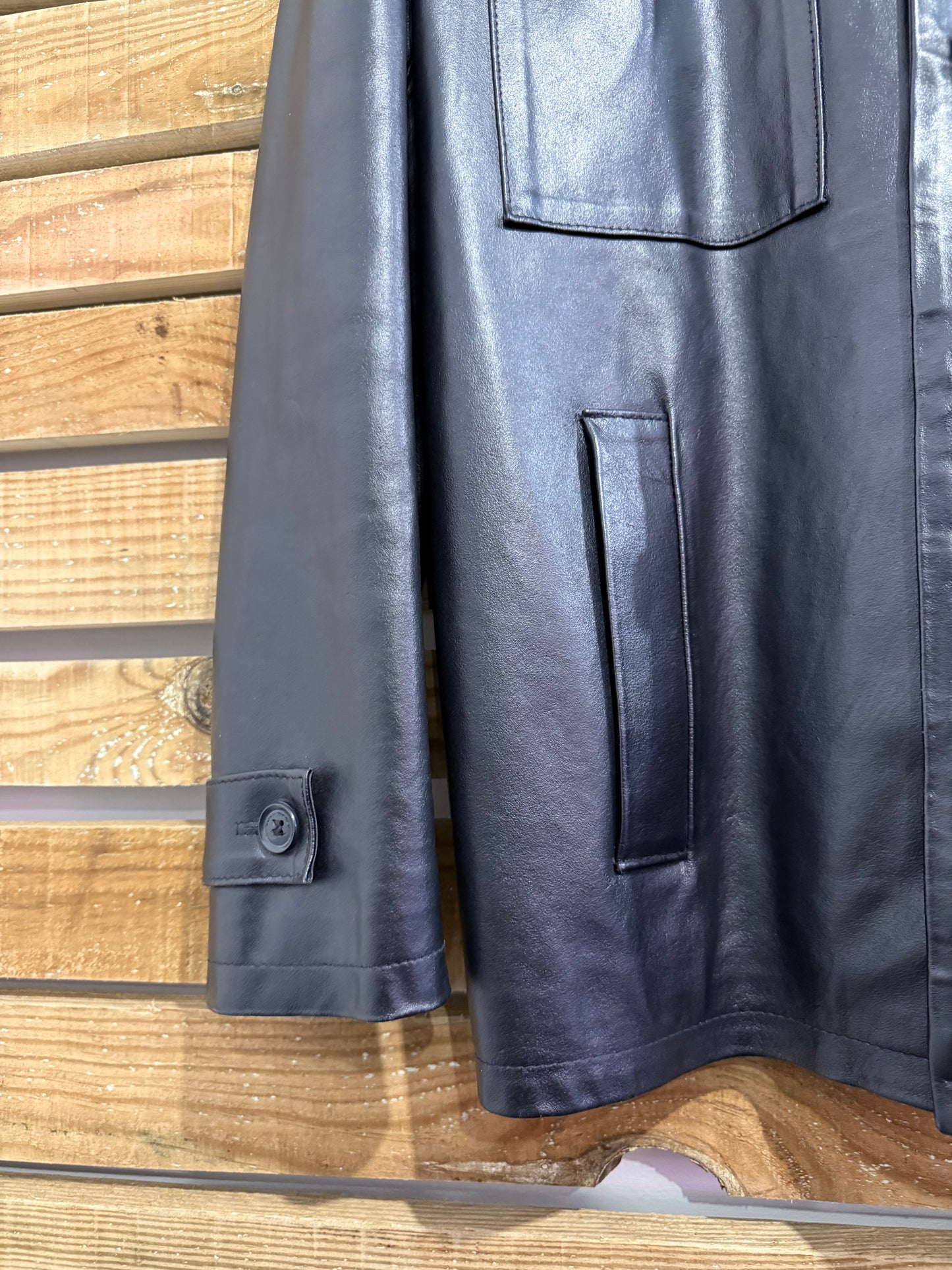 Vintage 90s leather field jacket. Black. Size Large.