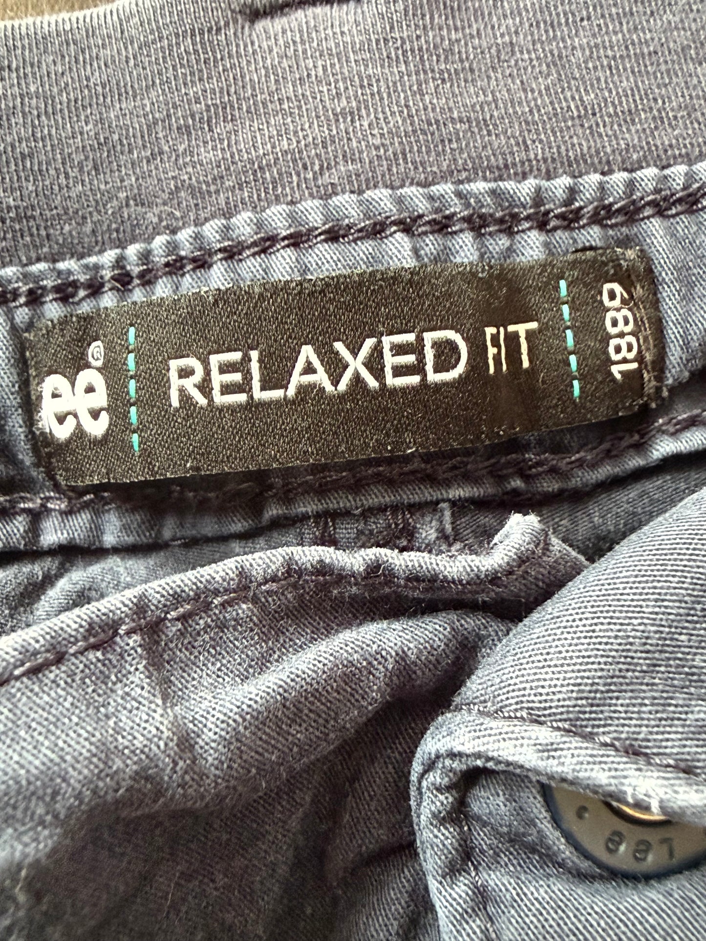 Vintage Y2K Lee cargo shorts. Summer/ Holiday. Medium.