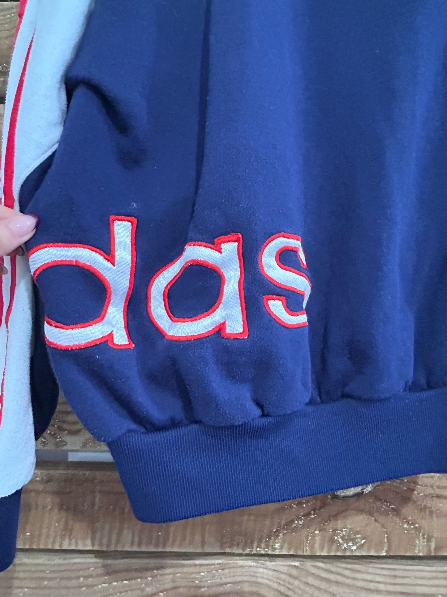 Vintage 80s RARE Adidas white sweater/ sweatshirt. Size Large