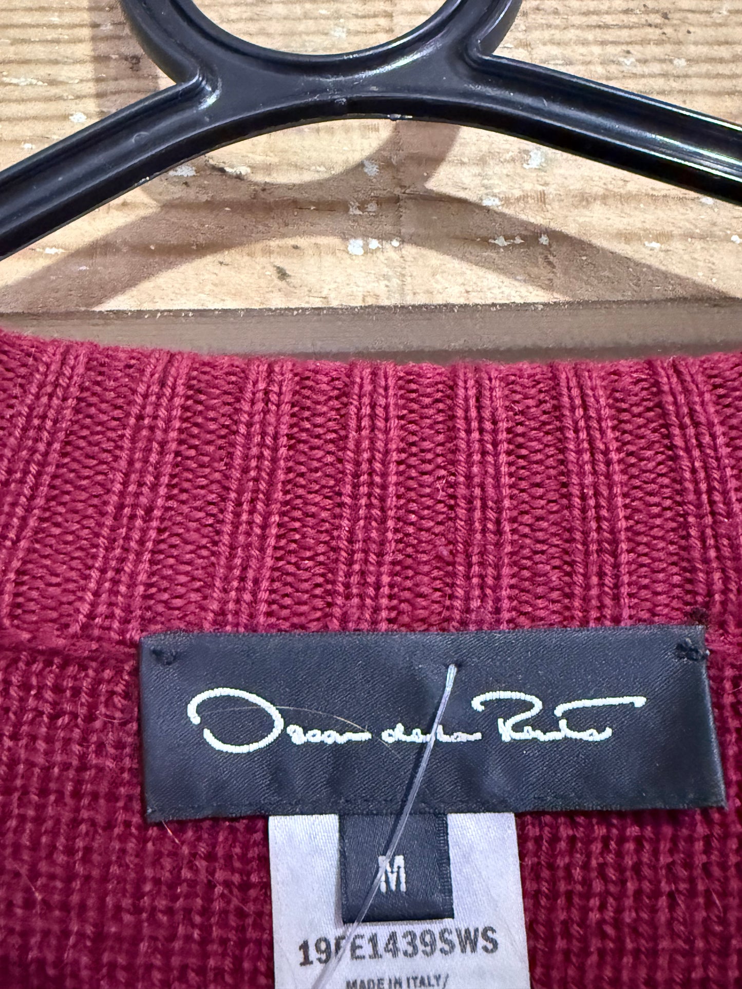 Oscar de la Renta yarn fringe jumper/sweater. Size Medium.