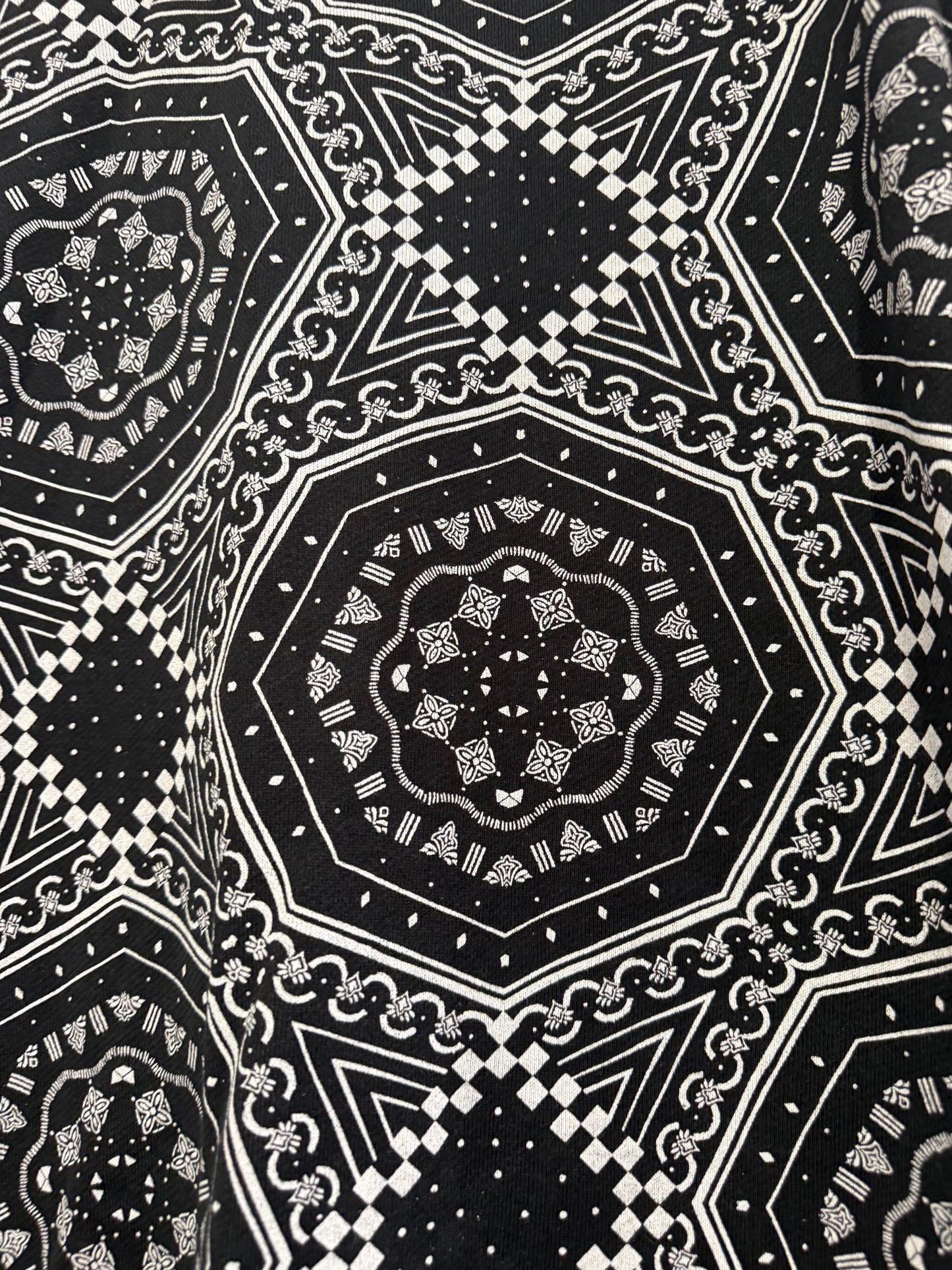 Adidas kaleidoscope print black & white sweater/ sweatshirt. Size UK8
