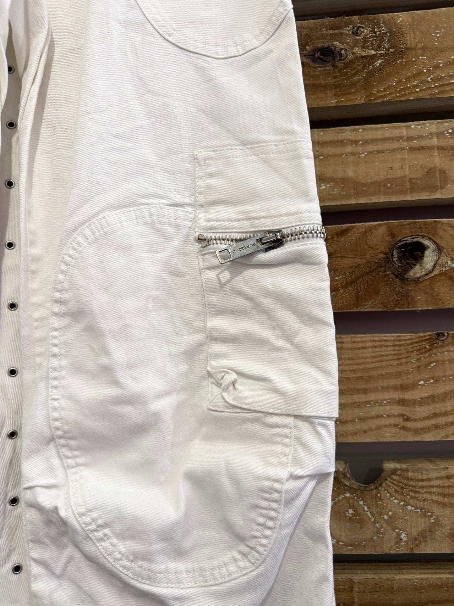 Vintage Y2K Burberry cargo jeans pants/ trousers. White. 32”waist, 32”leg. Size UK12.