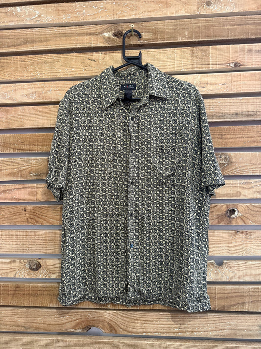 Vintage 90s crazy print button up shirt. Summer. Size Large.