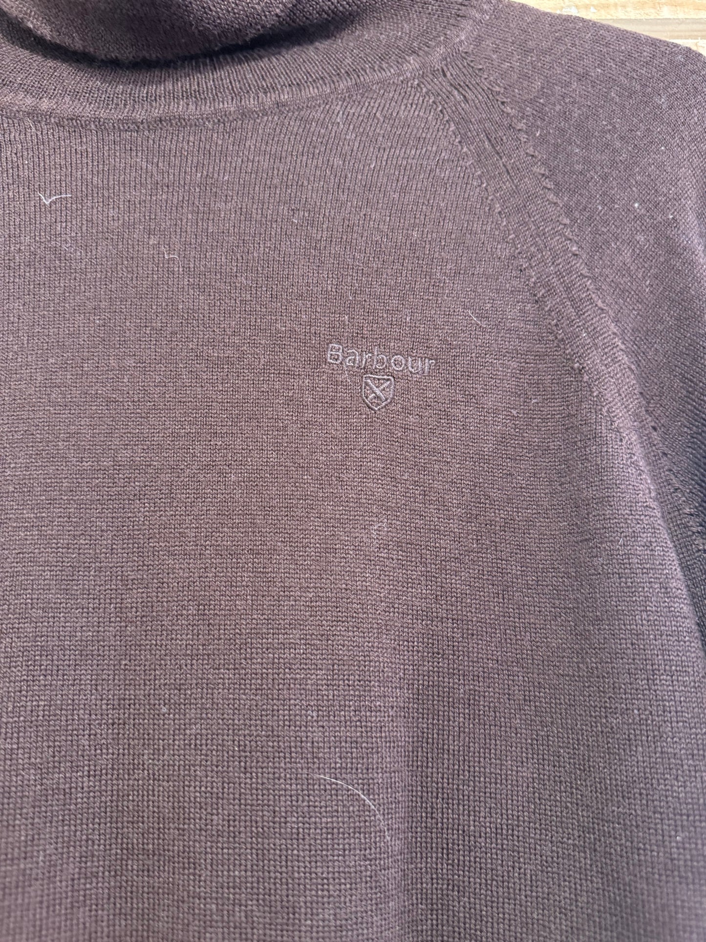 Vintage Y2K Barbour roll neck/ turtle neck logo wool jumper. Size 12.