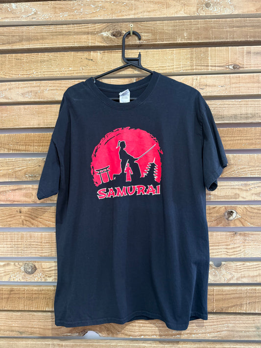 Samurai Print motif top/ t-shirt. Size XL.