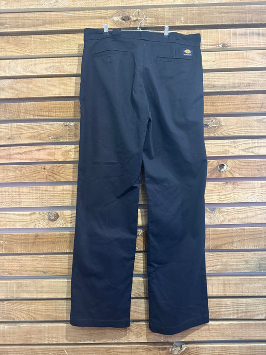 Vintage 90s Dickies Skateboard black chino trousers/ pants . Workwear. 34”waist, 32” leg