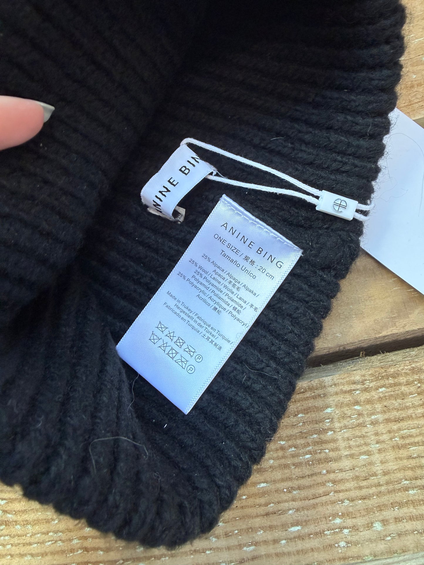 Anine Bing Beanie Hat. Alpaca & wool. BNWT. One size. Black.
