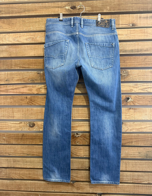 Vintage Y2K Diesel Jeans. Blue. 35” waist” 33” leg.