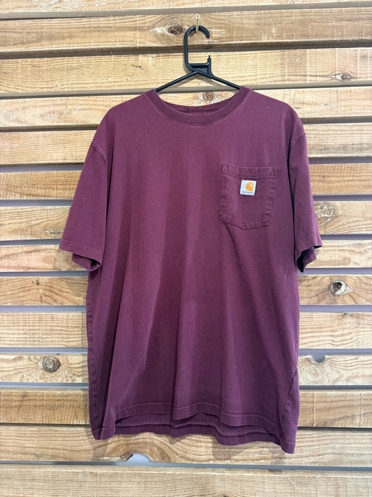 Carhartt logo pocket t-shirt. Burgundy. Workwear/ cowboy/ USA. Size Large.
