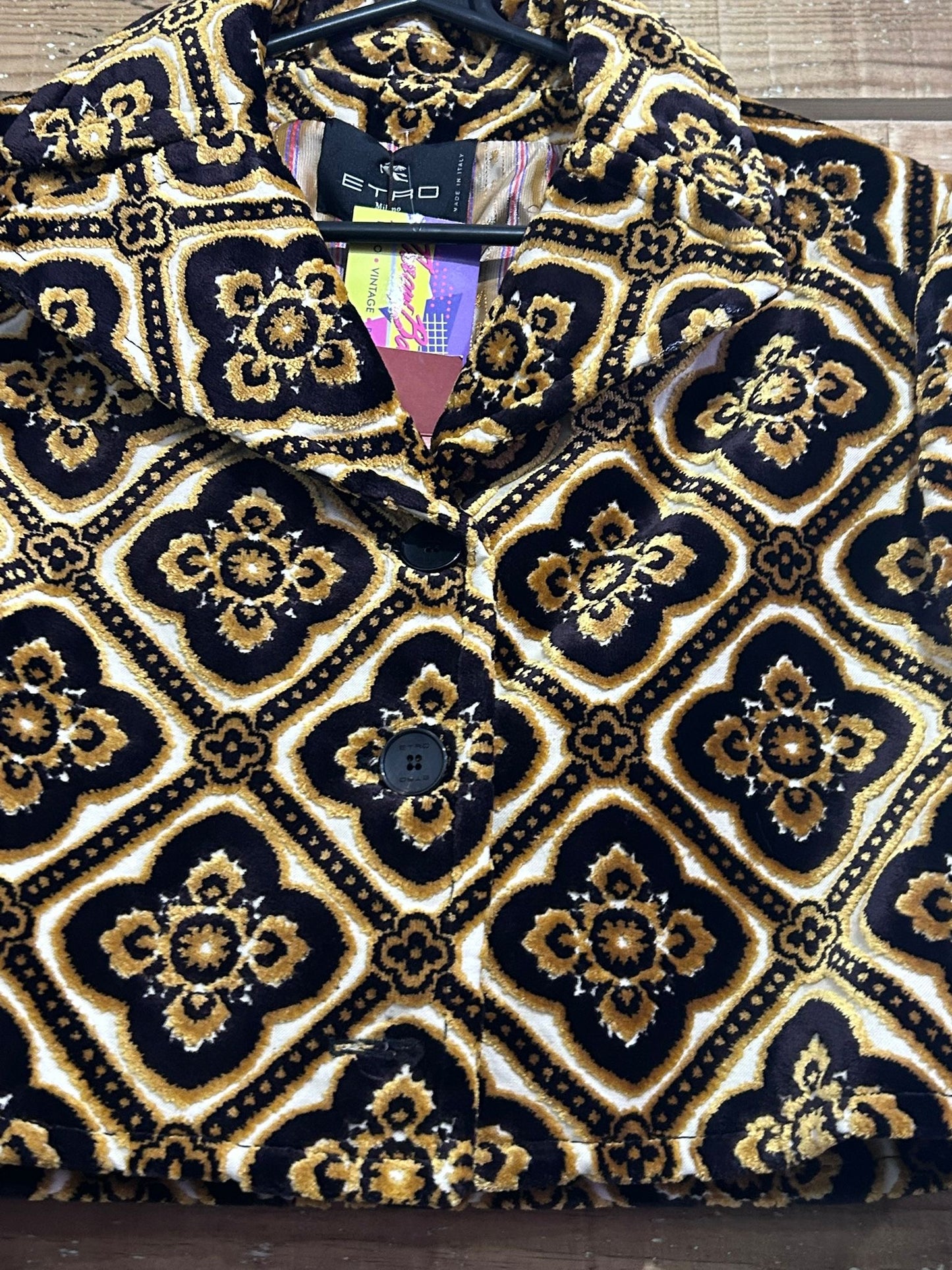 BNWT Etro geometric print cropped jacket. Labelled a 48. Free sizing up to a size 16.