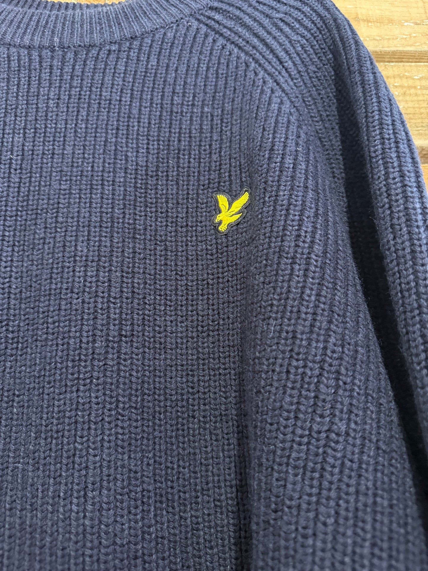 Vintage Y2K Lyle & Scott chunky knit jumper/ sweater. Blue. Size Large.