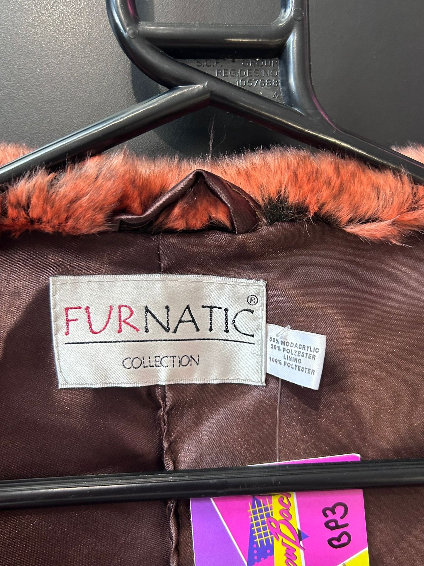 Vintage Y2K Faux Fur cape/ shawl. Free sizing. Christmas/ party