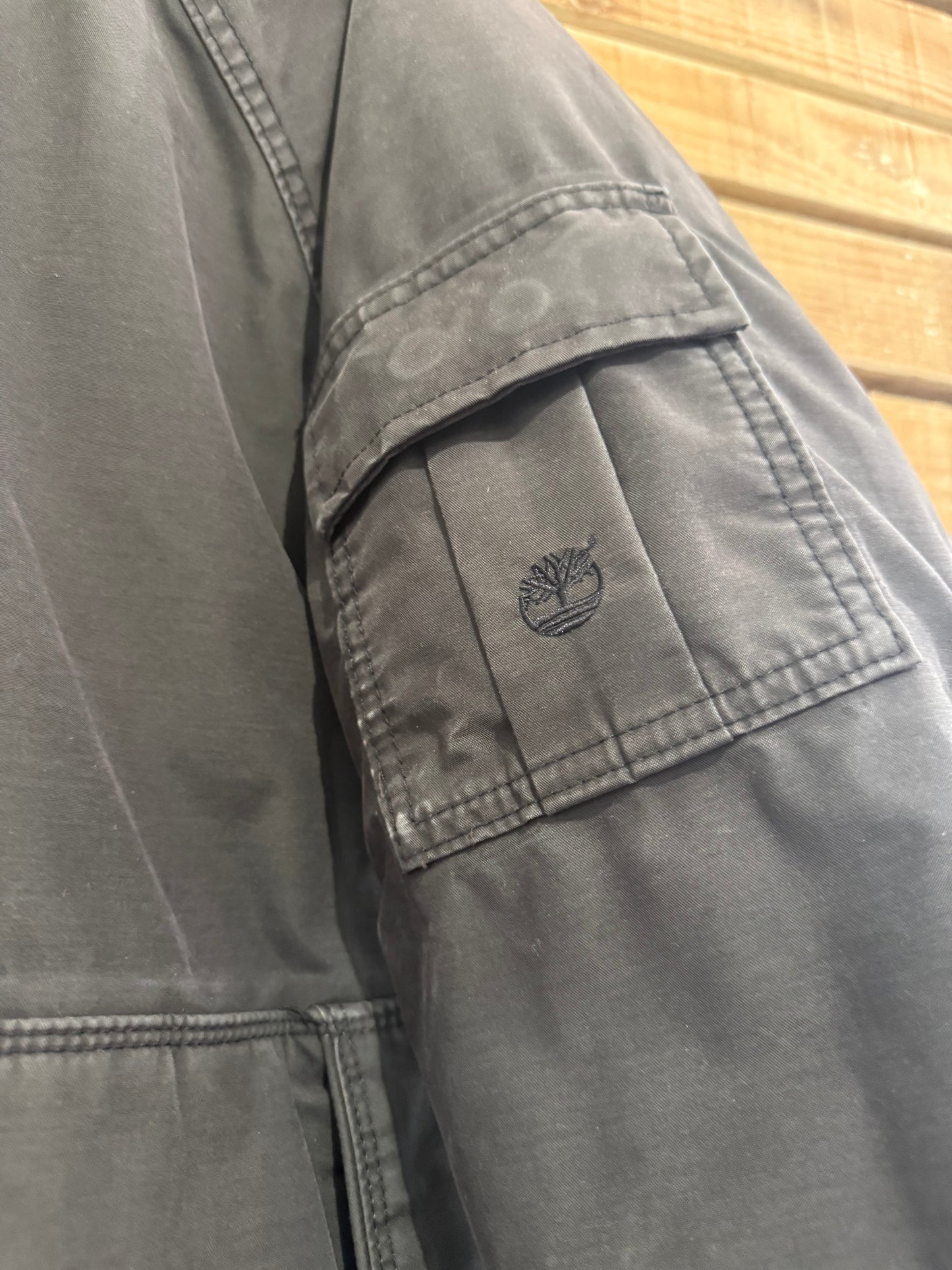Vintage Y2K Timberland mountain padded parka jacket/ coat. Black. Size Medium.