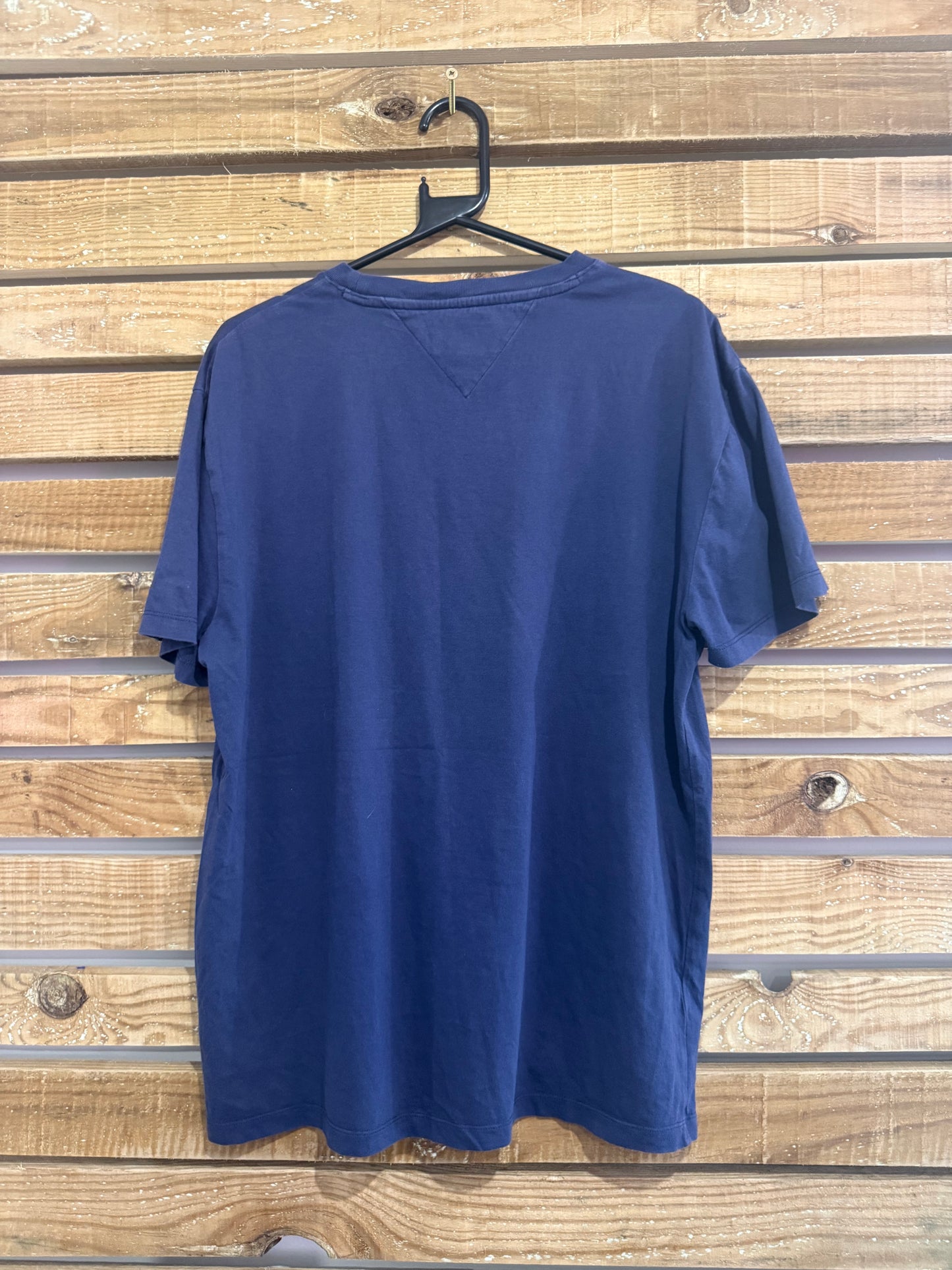 Vintage Y2K Tommy Hilfiger embroidered logo T-shirt. Size Large.