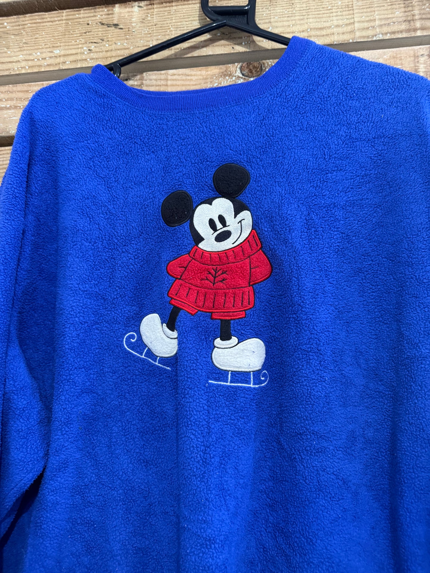 Vintage RARE 90s Disney Mickey Mouse Christmas embroidered sweater. USA. Size XL.