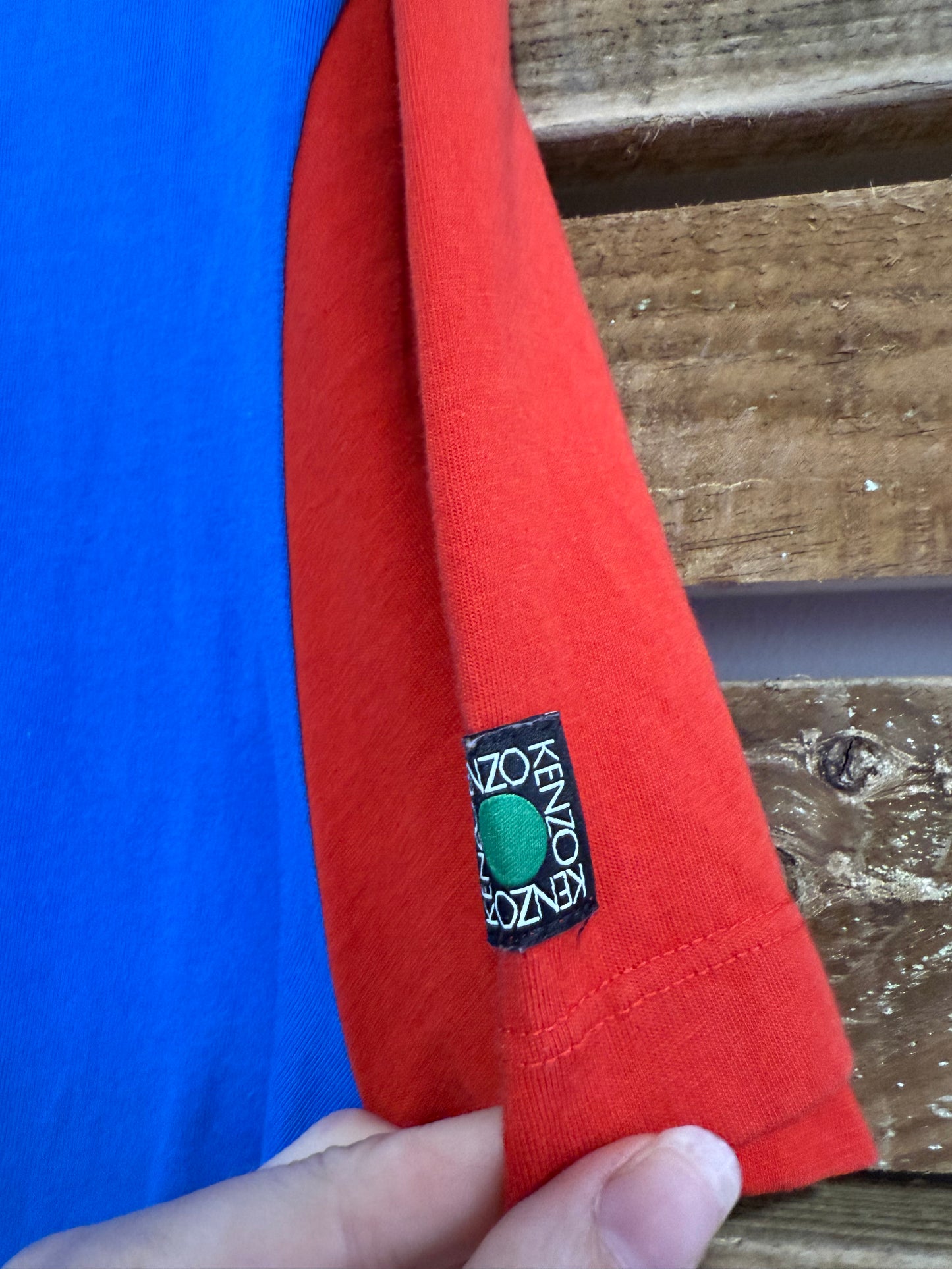 Vintage Y2K Kenzo motif T-shirt. Size Small.