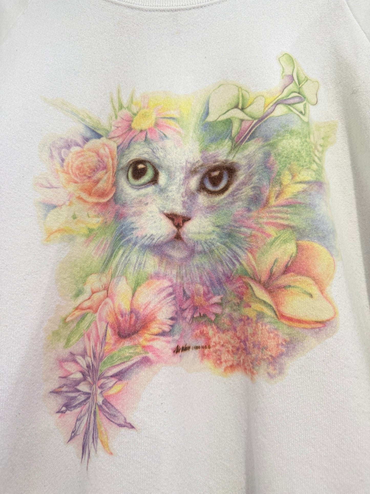 Vintage 90s Cat motif sweater/ sweatshirt. USA. White. Cottage core. Size XL.