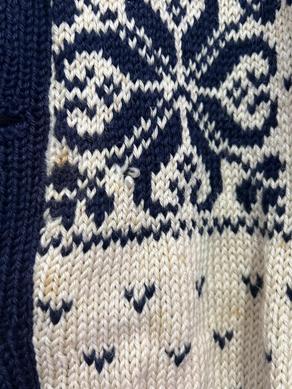 Vintage 70s fair-isle Icelandic 100% wool cardigan with buttons. Size Large.