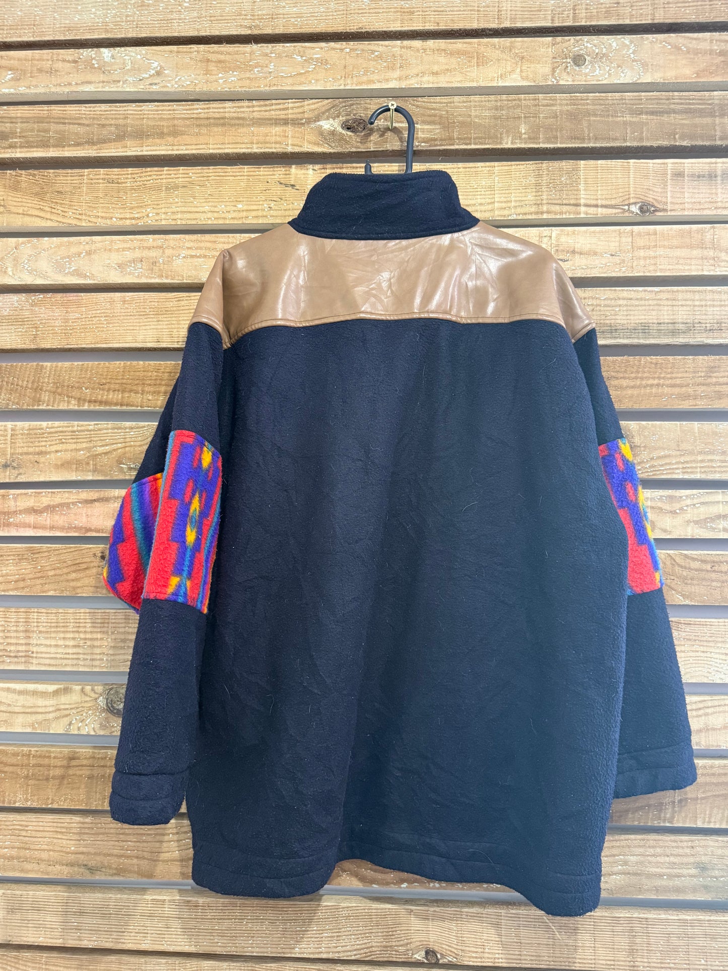 Vintage 90s colourful patterned fleece. 1/4 button up. Size Large.