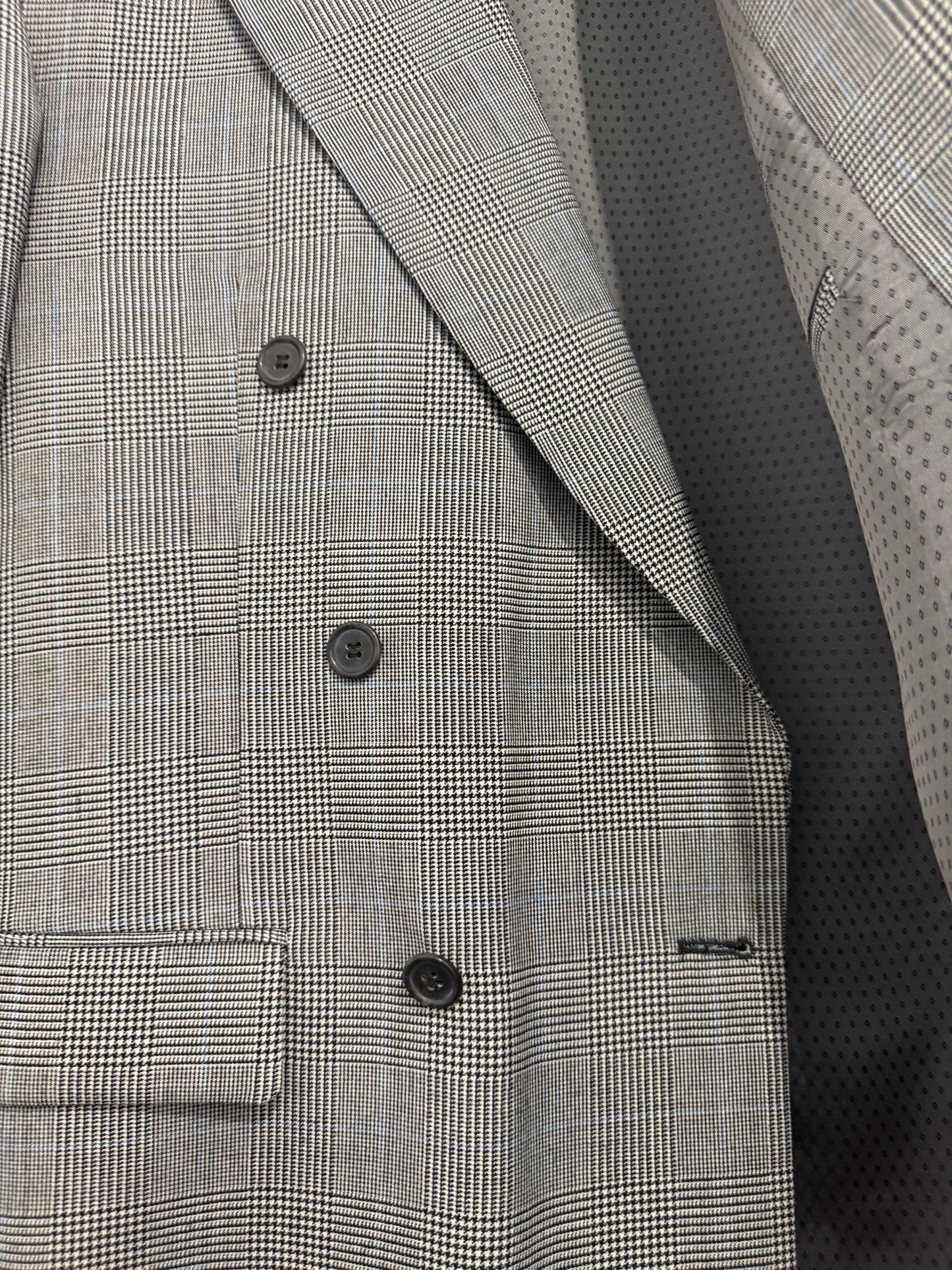 Vintage 80s East - Prince of Wales (Glen) check 2 piece suit. Jacket & Trousers. 42” chest, 32”waist.