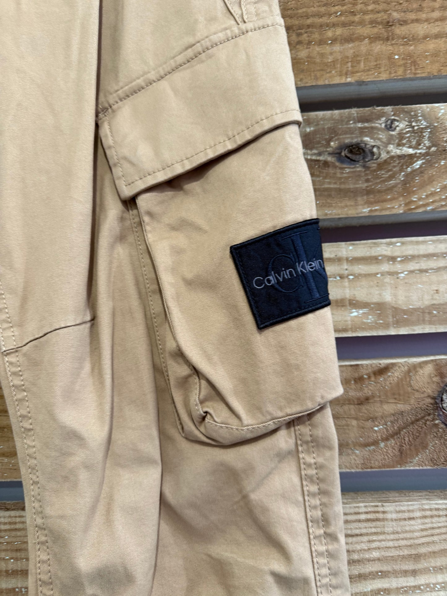 Calvin Klein cargo jeans pants/ trousers. Beige. 31” waist, 31” leg.
