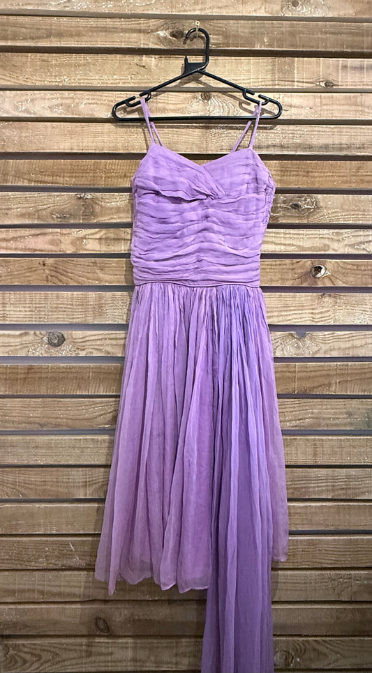 Vintage original 50s dress. Lilac silk crepe. Prom/ evening/ party
