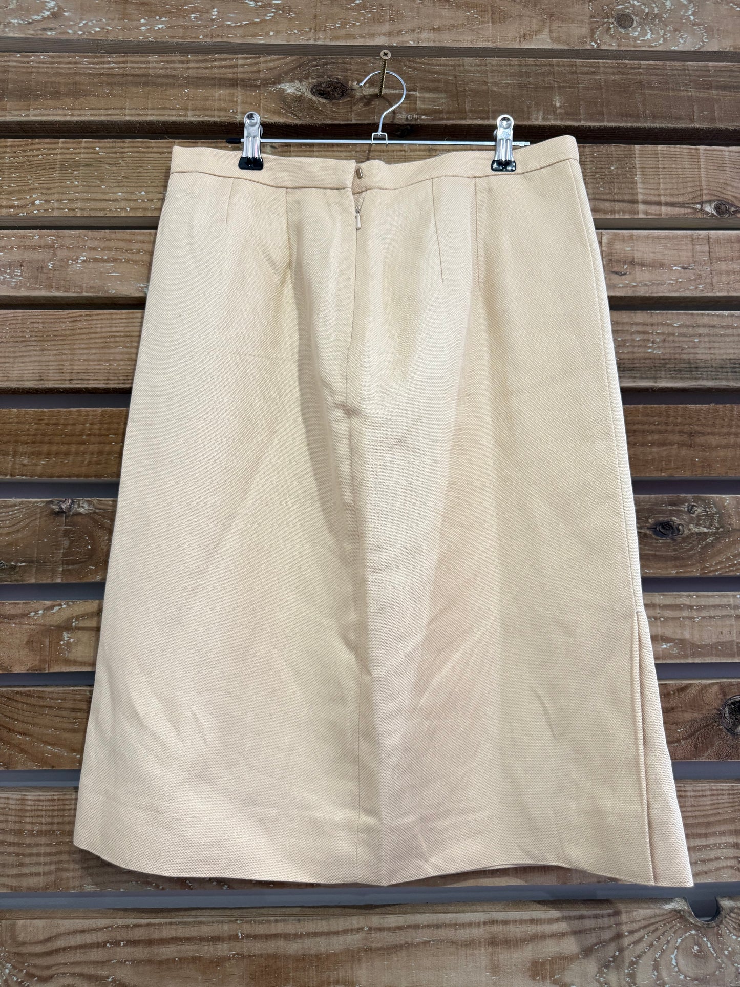 Vintage 80s, 40s style, Aquascutum  skirt. Summer. Size 10. 30” waist