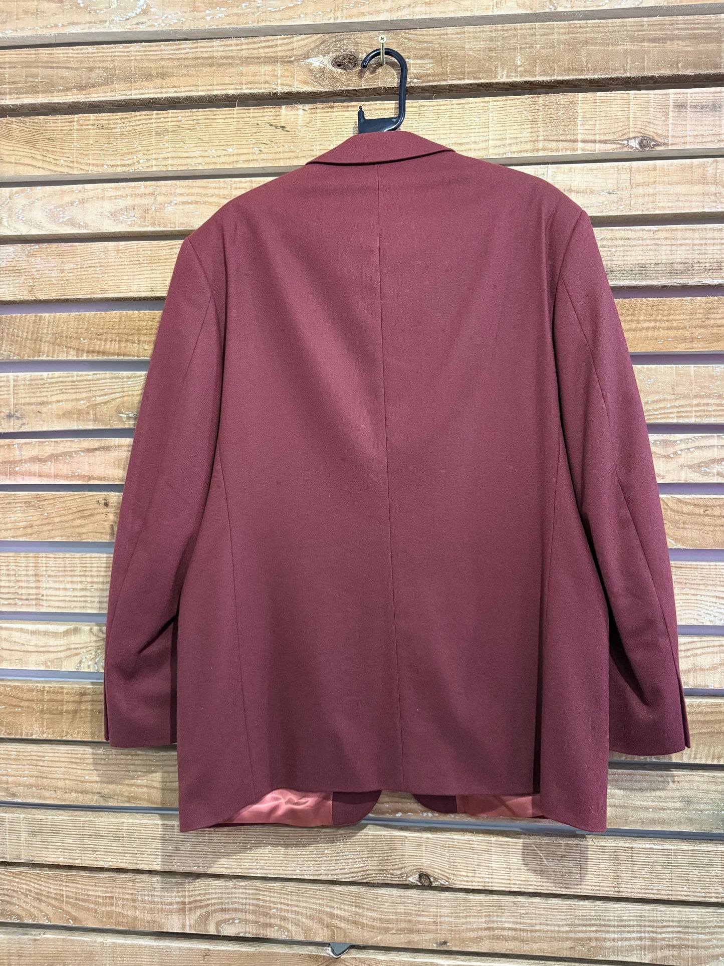 Vintage 80s Douglas Wool & Cashmere blazer/ suit jacket. Size 46” chest, Large. Burgundy.