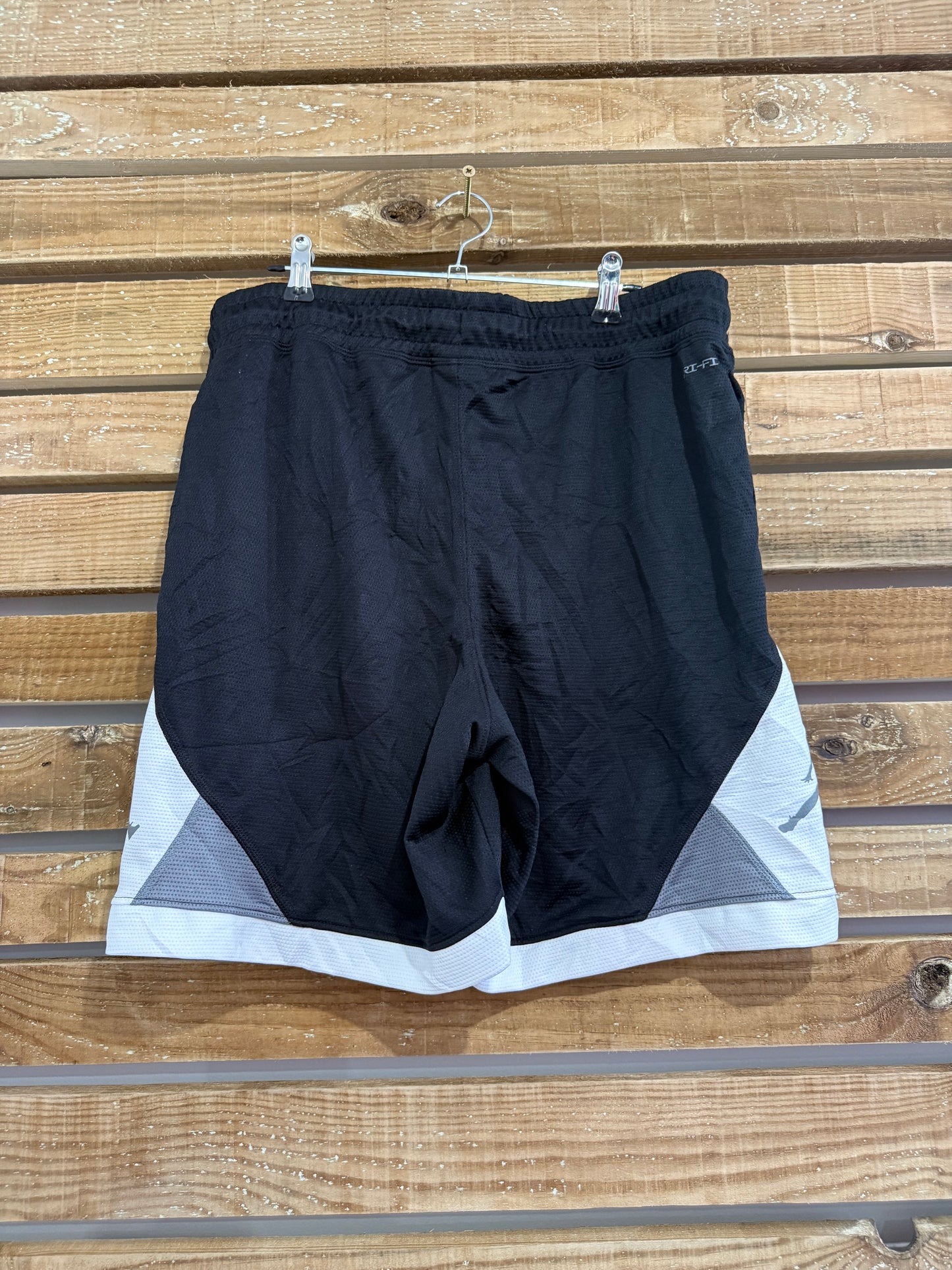 Vintage Y2K Nike Jordan sports shorts. 32-38” waist. Size Medium