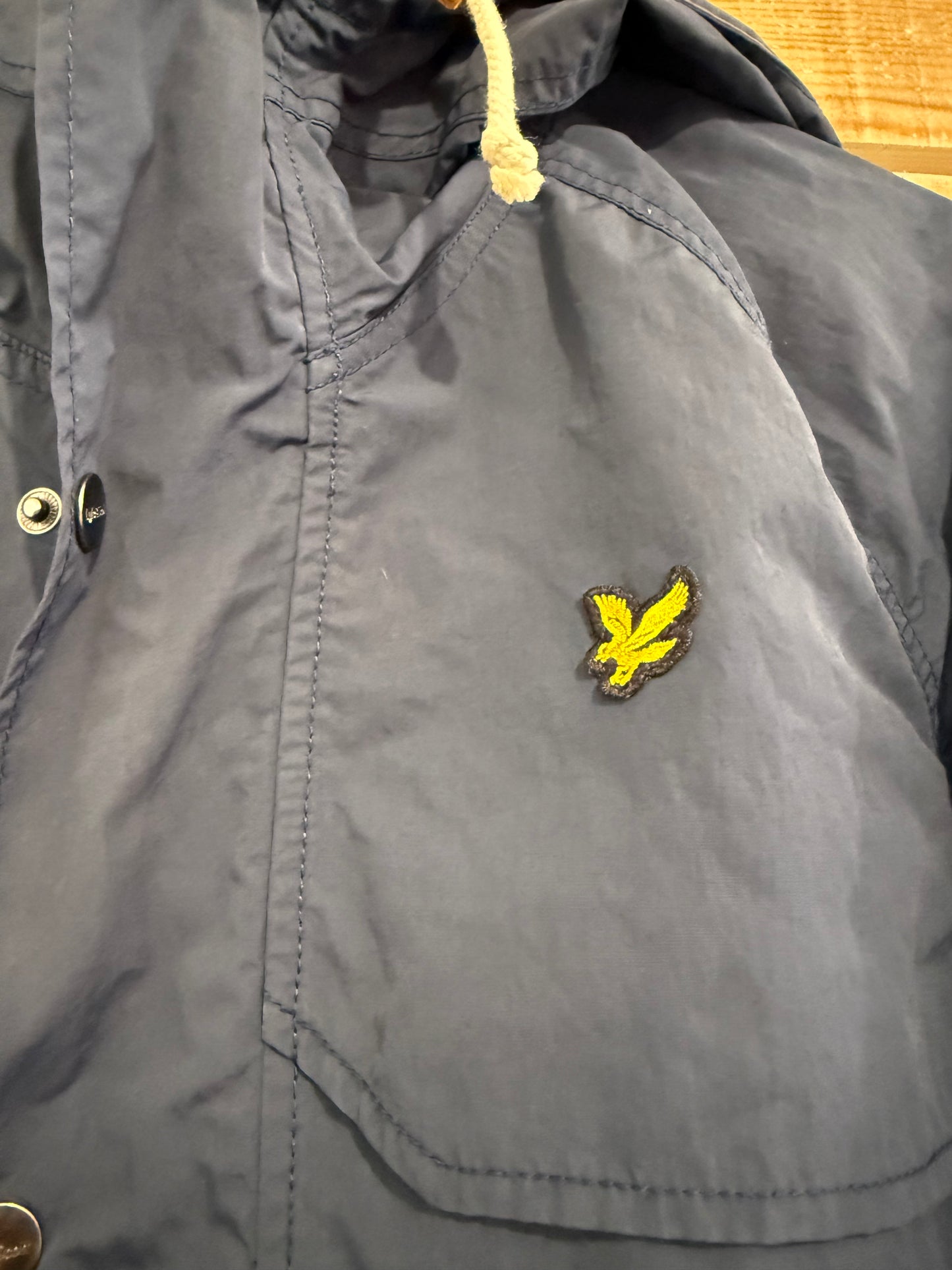 Vintage Y2K Lyle & Scott hooded parka jacket. Navy blue. Size large.