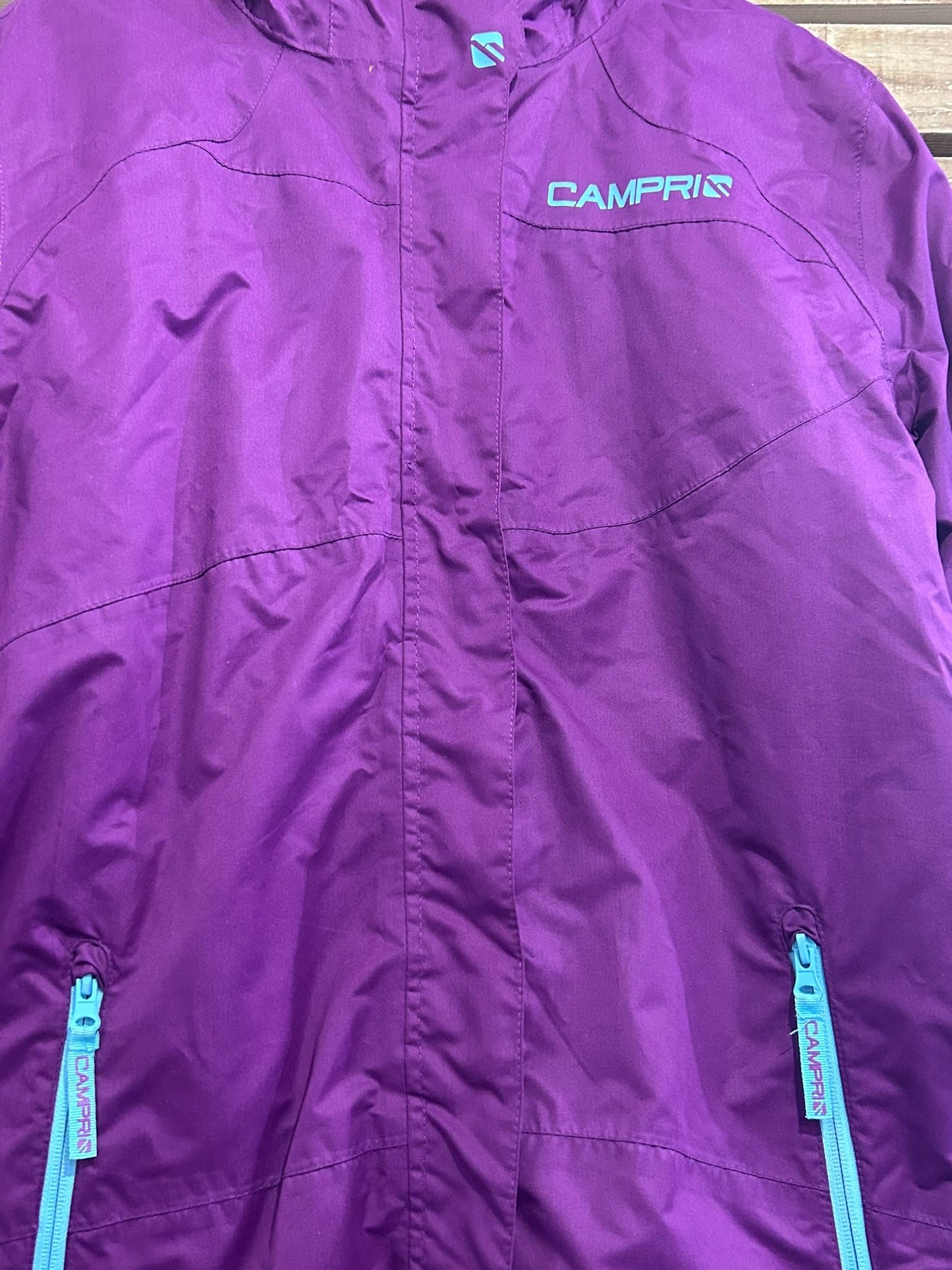 Campri Ski/ snowboard jacket. Winter. Purple. Size Large. (Size 16)