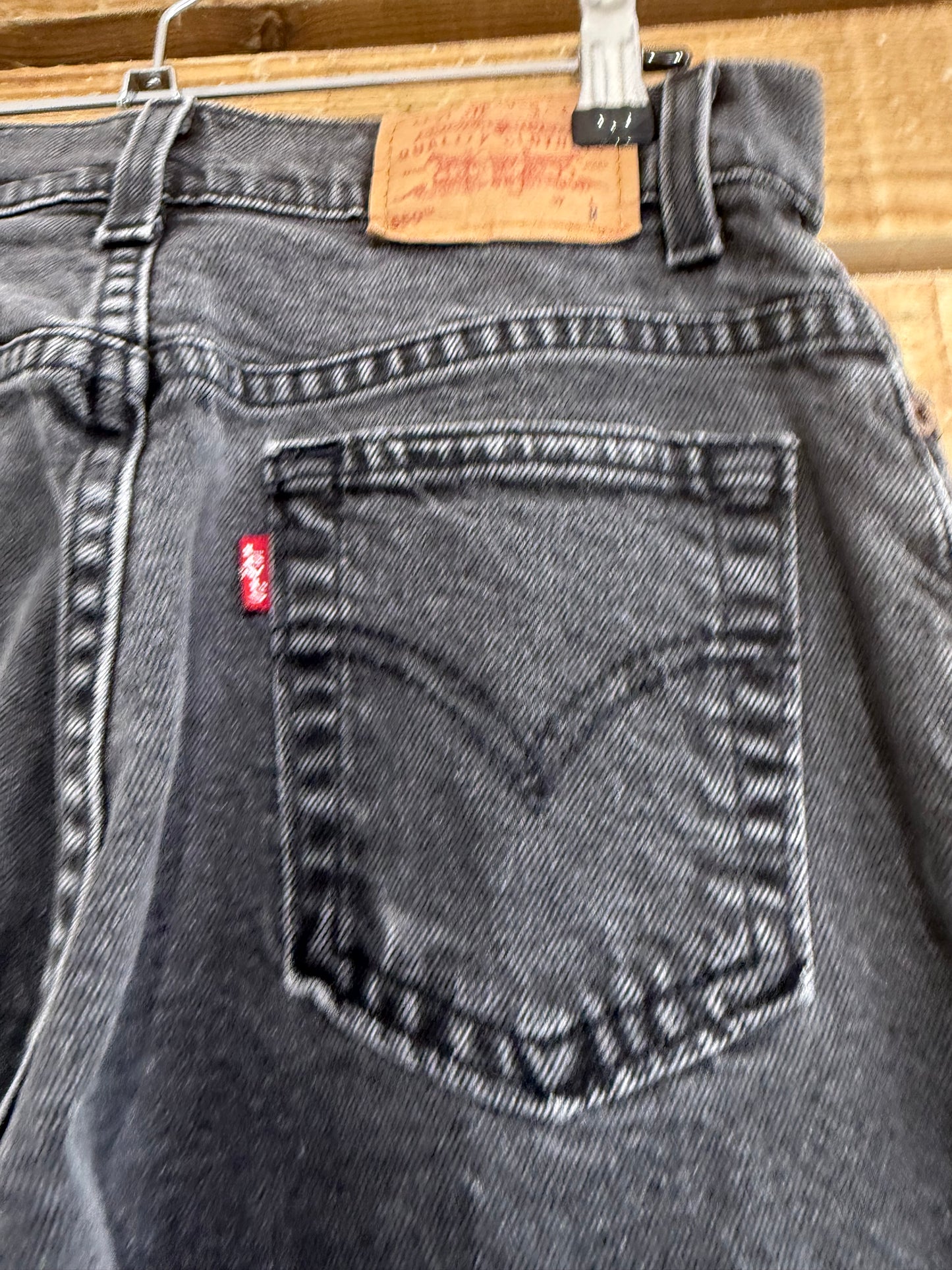 Vintage 90s Levi’s 550 straight leg Jeans. Black. Waist 28” leg 27”
