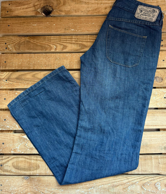 Vintage Y2K Diesel flared jeans. 70s style. Size UK12, Waist 32”