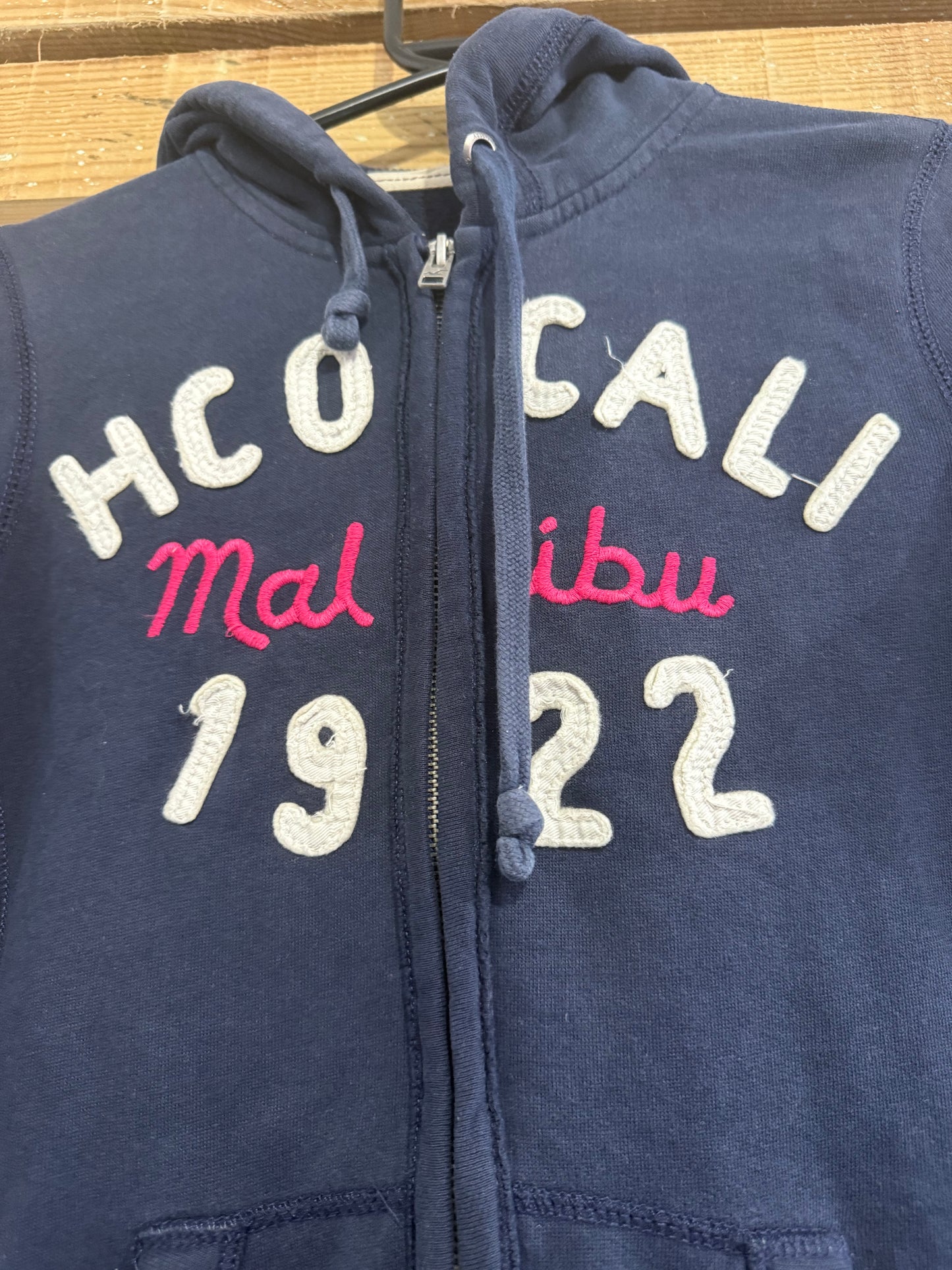Vintage Y2K Hollister Malibu embroidered hoodie/ hooded sweater. Size Small.
