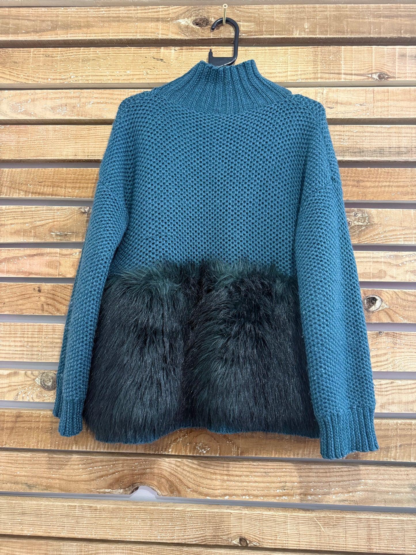 Rare Sarah Murphy designer Knit with faux fur. Dress/ top/ jumper
