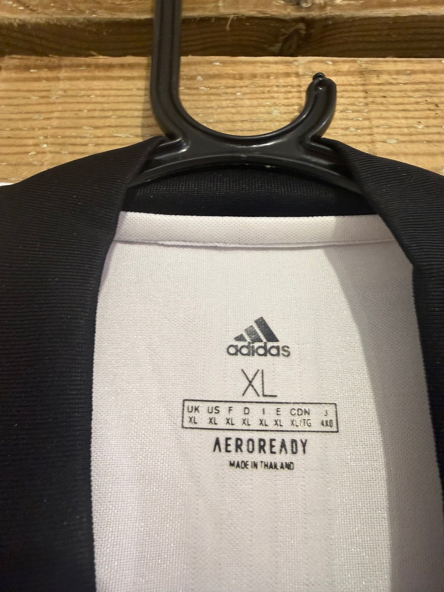 Adidas Flemengo 2020-2021 Away Football Shirt. Size XL. 70s inspired.