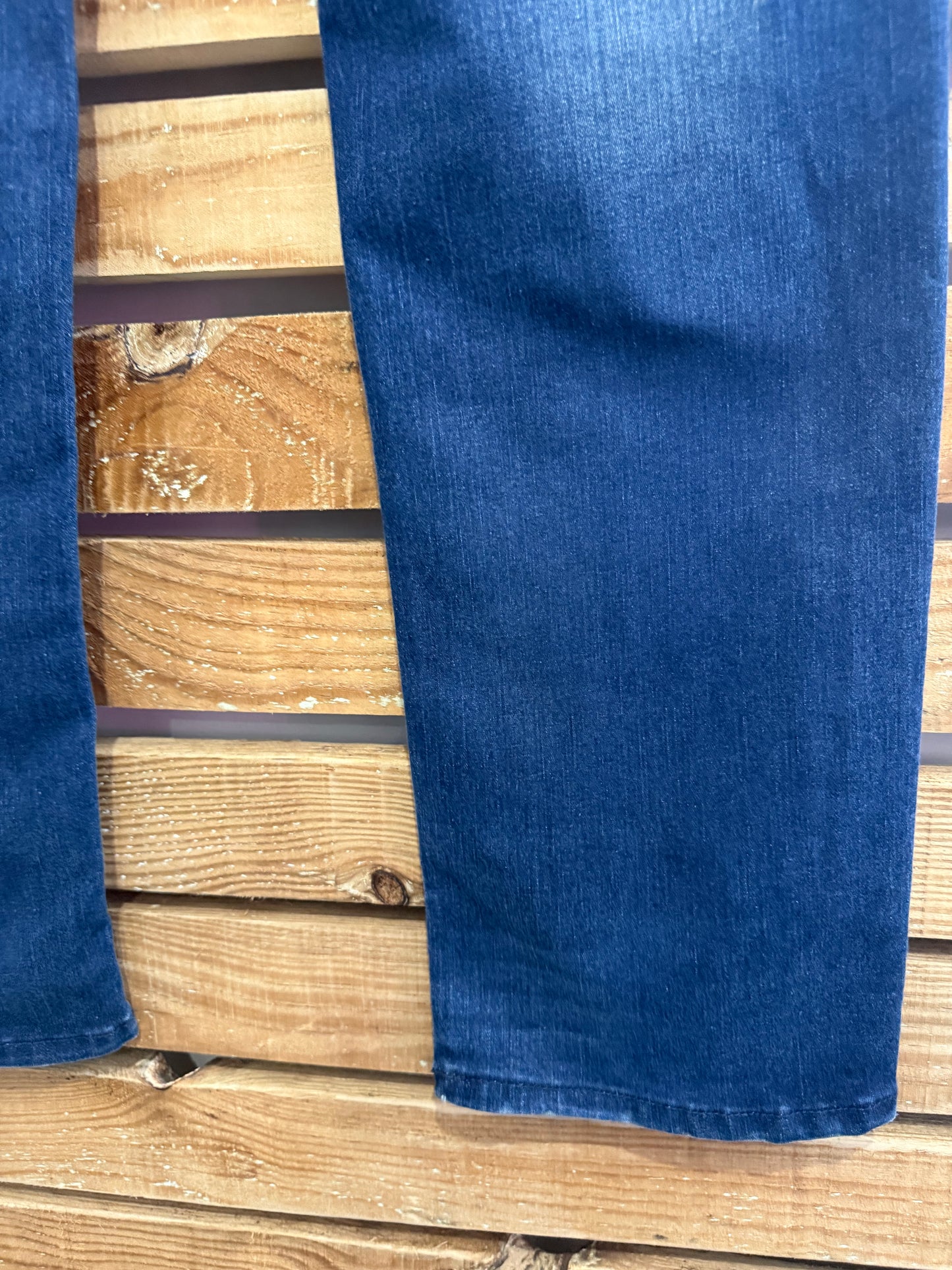 Vintage 90s Levi’s 541 Dark Blue/ Indigo Jeans. Waist 34” leg 31.5”
