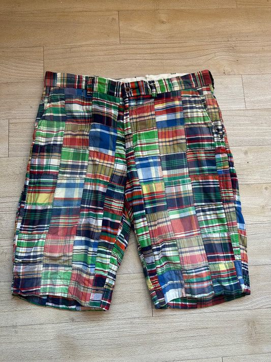 Vintage Y2K Ralph Lauren checked shorts. 34” waist.