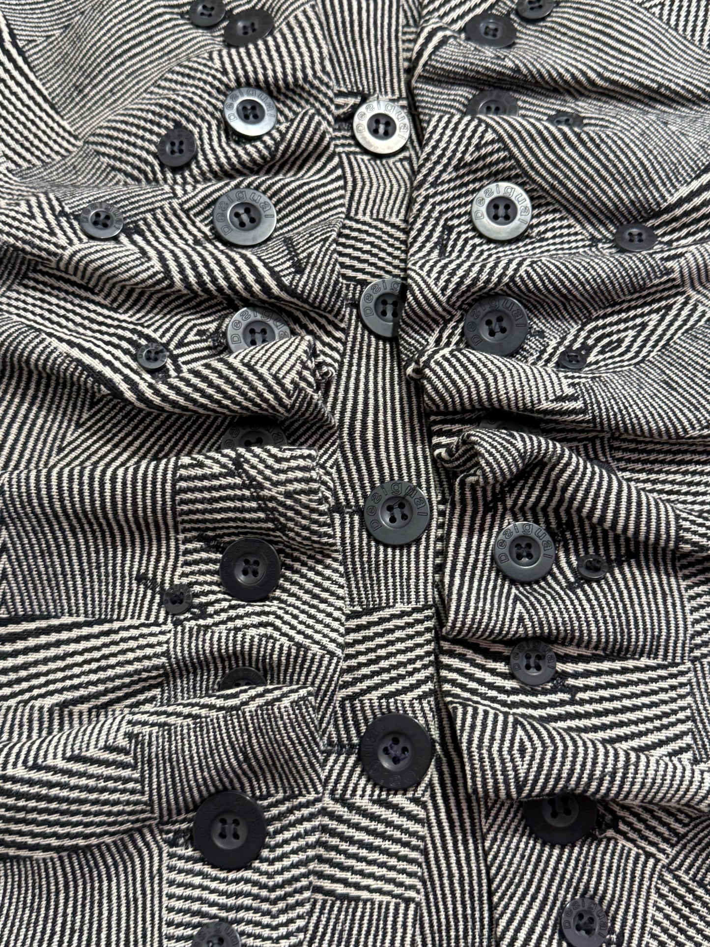 Vintage Y2K Desigual skirt with button details. Size UK10. 30” waist.